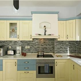 7 bedroom seaside villa with pool, Kassiopi, sleeps 13